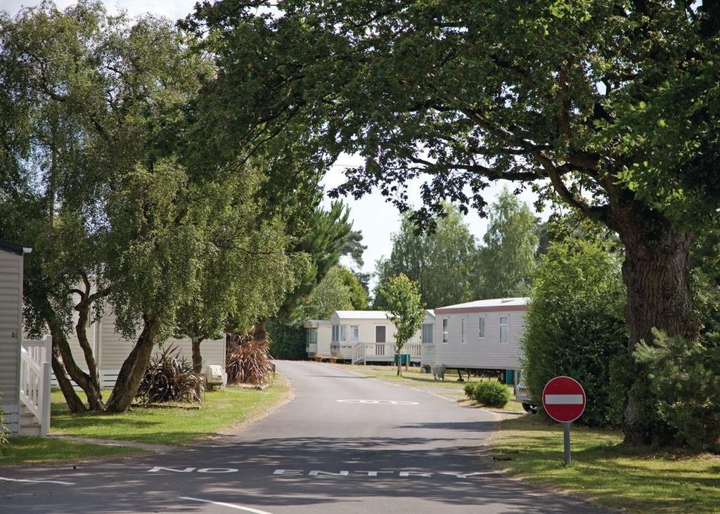 Hotel Oakdene Forest Ferndown Exterior foto